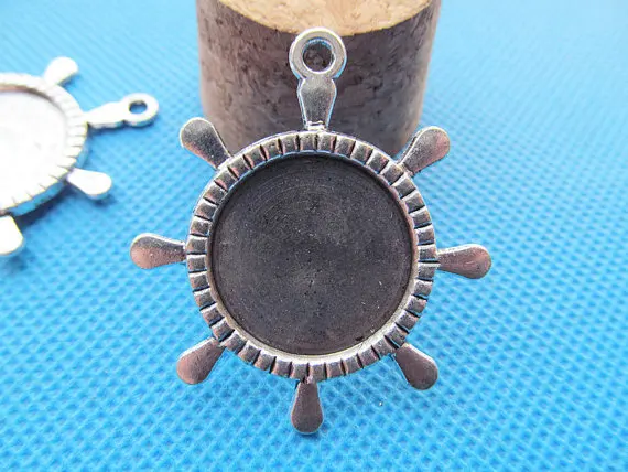 50pcs Antique Silver tone/Antique Bronze Rudder Base Setting Pendant Charm,20mm Cabochon/Cameo Tray Bezel,DIY Accessory Jewelry
50pcs Antique Silver tone/Antique Bronze Rudder Base Setting Pendant Charm,20mm Cabochon/Cameo Tray Bezel,DIY Accessory Jewelry
