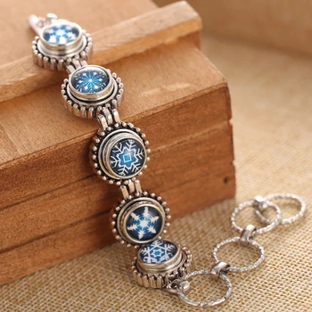 New 5 Buttons bracelet 12MM Snap Bracelet with 12mm Snowflake Glass Snap Jewelry Snap Bracelets Bangles
New 5 Buttons bracelet 12MM Snap Bracelet with 12mm Snowflake Glass Snap Jewelry Snap Bracelets Bangles