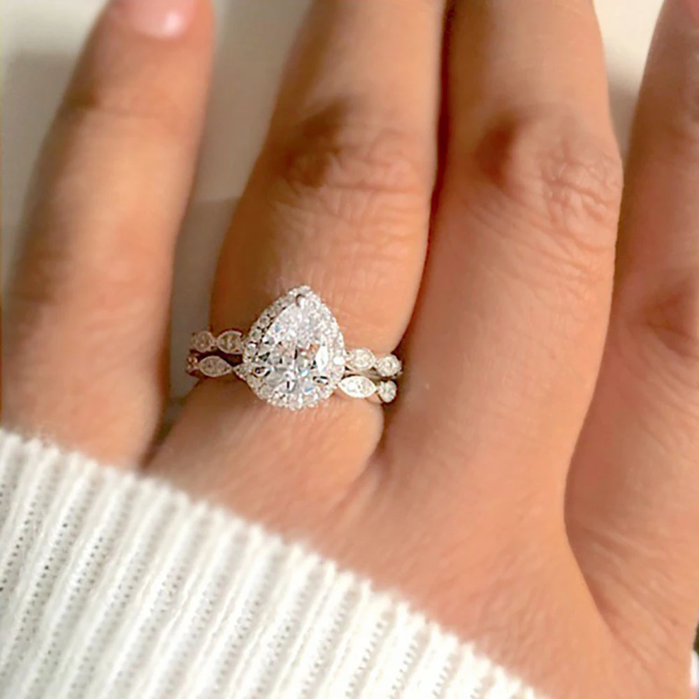 Female White Crystal Heart Ring Set Luxury Promise Silver Engagement Ring Vintage Bridal Wedding Rings For Women 
Female White Crystal Heart Ring Set Luxury Promise Silver Engagement Ring Vintage Bridal Wedding Rings For Women