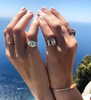 Minimalist Gold color Rings For Women fashion Boho Jewelry brass Geometric Round Finger Bague Femme Wedding Gift
Minimalist Gold color Rings For Women fashion Boho Jewelry brass Geometric Round Finger Bague Femme Wedding Gift