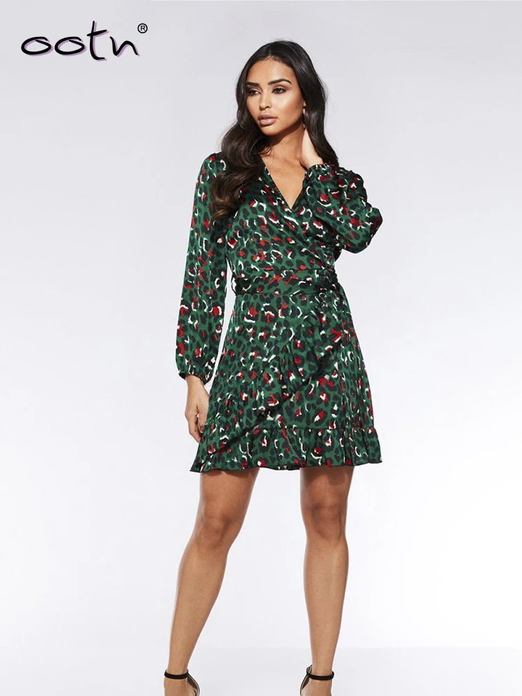 OOTN Leopard Wrap Sexy Dress Women With Belt 2019 Summer Animal Print Dress V Neck Long Sleeve Short Casual Dress Green Ruffles
OOTN Leopard Wrap Sexy Dress Women With Belt 2019 Summer Animal Print Dress V Neck Long Sleeve Short Casual Dress Green Ruffles
