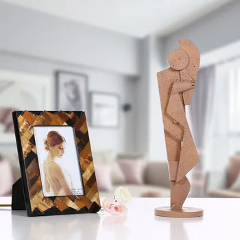 Delicate Figurine Tuba Player Creative Home Decoration Figurine Sandstone Texture Feeling Crafts Home Living Room Furnishings
Delicate Figurine Tuba Player Creative Home Decoration Figurine Sandstone Texture Feeling Crafts Home Living Room Furnishings