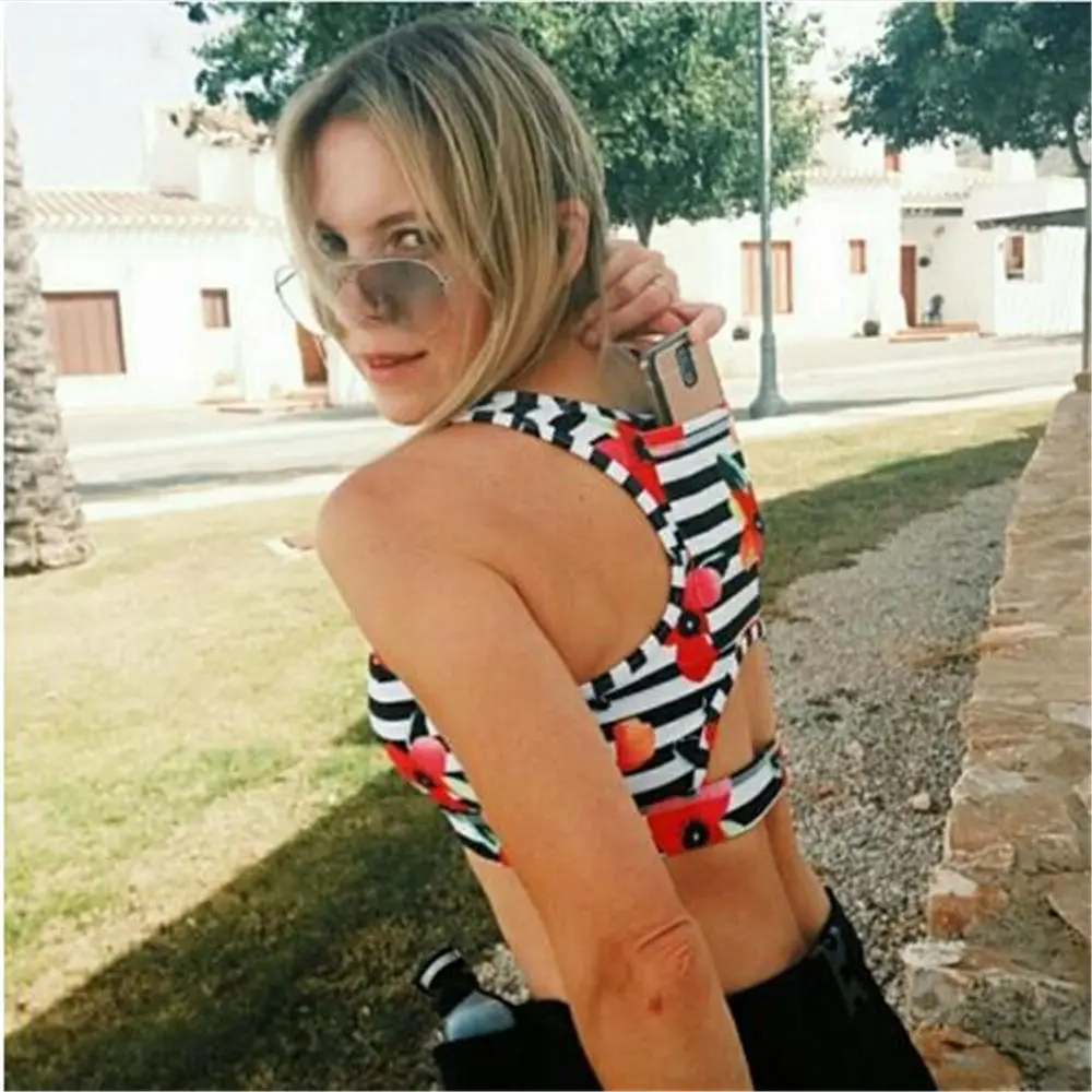 Women Sports Bra With Phone Pocket Print Yoga Top Fitness Running Wear Haut Femme Padding Gym Bras Wireless Top Deportivo Mujer
Women Sports Bra With Phone Pocket Print Yoga Top Fitness Running Wear Haut Femme Padding Gym Bras Wireless Top Deportivo Mujer