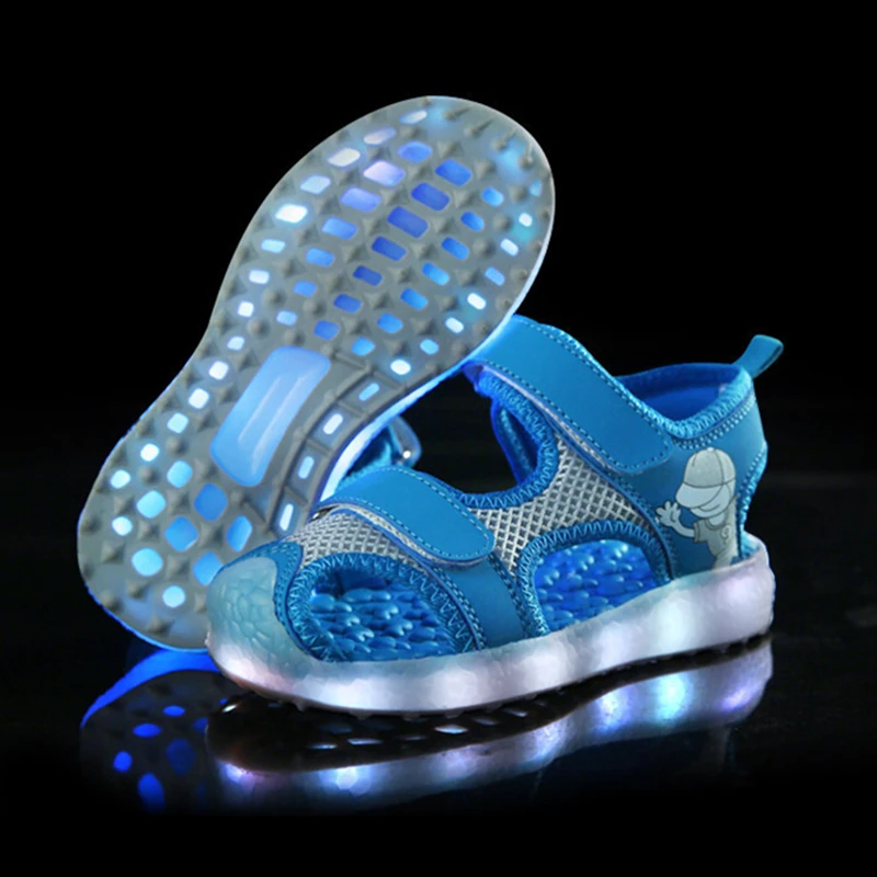 Children LED Garden Shoe Sandals for Boys Girls Fashion Soft Sole Summer Boy Beach Sandal Glowing Shoe Kids Girl Sandals 7 color
Children LED Garden Shoe Sandals for Boys Girls Fashion Soft Sole Summer Boy Beach Sandal Glowing Shoe Kids Girl Sandals 7 color