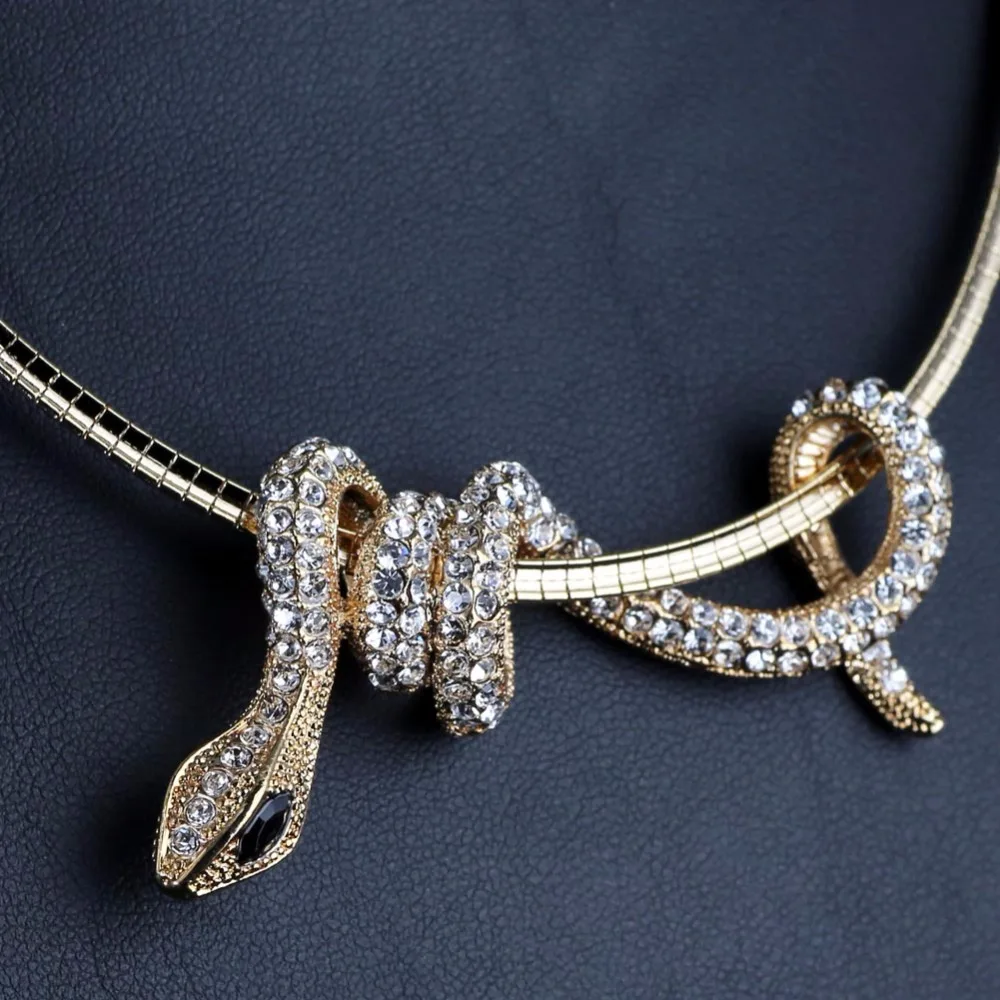 EVBEA Necklaces Snake Choker Necklaces For Women Trendy Style Necklace Pendants High Quantity Jewelry Crystal Necklace Jewelry
EVBEA Necklaces Snake Choker Necklaces For Women Trendy Style Necklace Pendants High Quantity Jewelry Crystal Necklace Jewelry