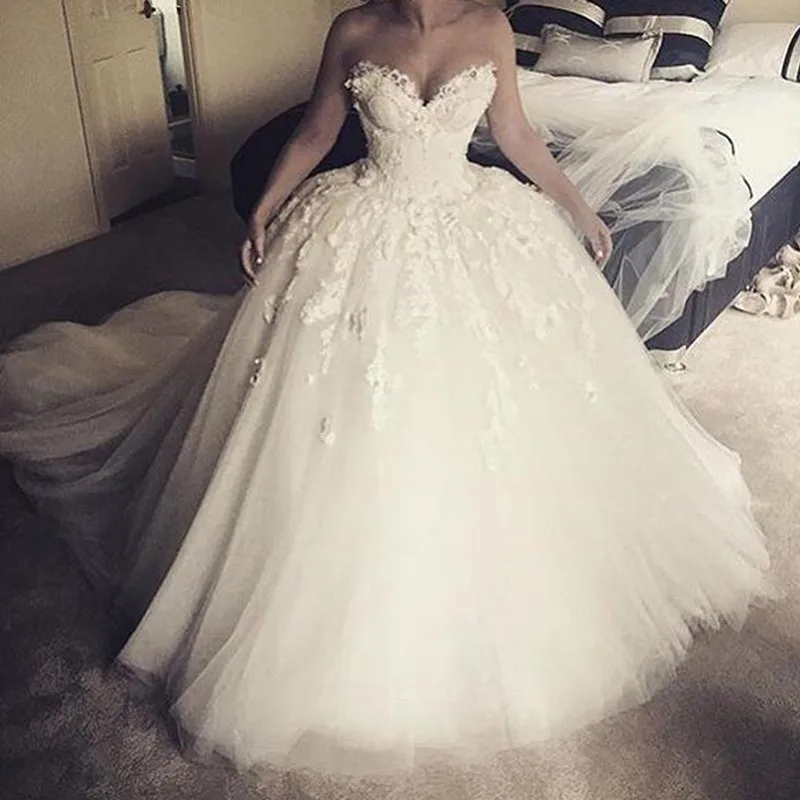 White Princess Wedding Dress Romantic Appliques Ball Gown Wedding Dresses 2019 Sweetheart Robe De Mariage Vestido De Noiva
White Princess Wedding Dress Romantic Appliques Ball Gown Wedding Dresses 2019 Sweetheart Robe De Mariage Vestido De Noiva
