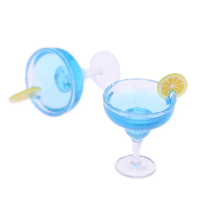 Scale 1/12 2Pcs Mini Resin Cocktail Cup Simulation Drink Glass Model Toy Doll House Decoration Dollhouse Miniature Accessories
Scale 1/12 2Pcs Mini Resin Cocktail Cup Simulation Drink Glass Model Toy Doll House Decoration Dollhouse Miniature Accessories