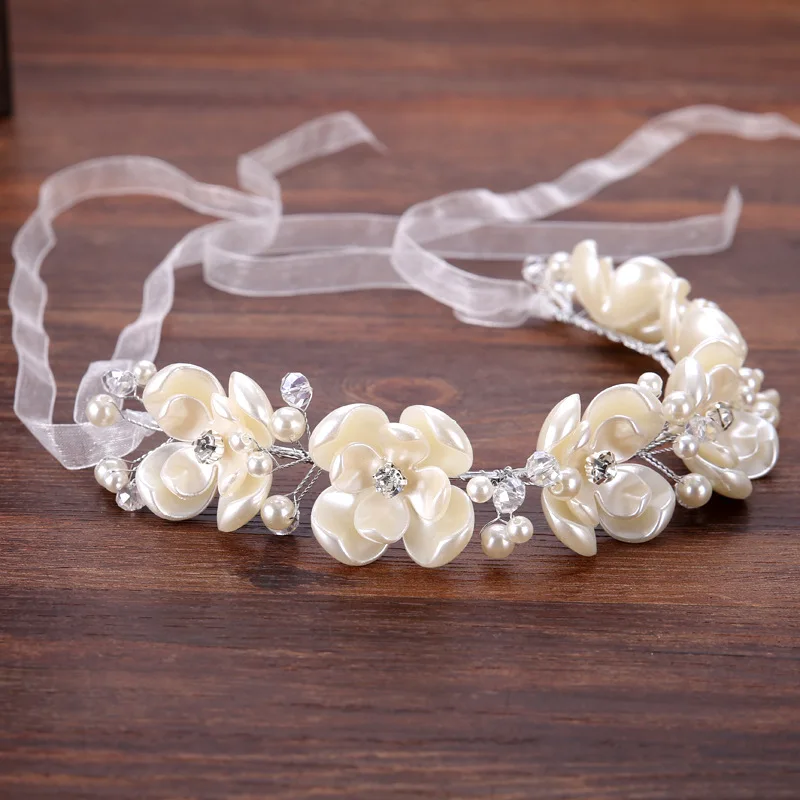 Fashion White Flower Hairwear Bridesmaid Headband Bride Wedding Wreath Hair Accessories Hairband Artificial Flower Wreath Gifts
Fashion White Flower Hairwear Bridesmaid Headband Bride Wedding Wreath Hair Accessories Hairband Artificial Flower Wreath Gifts