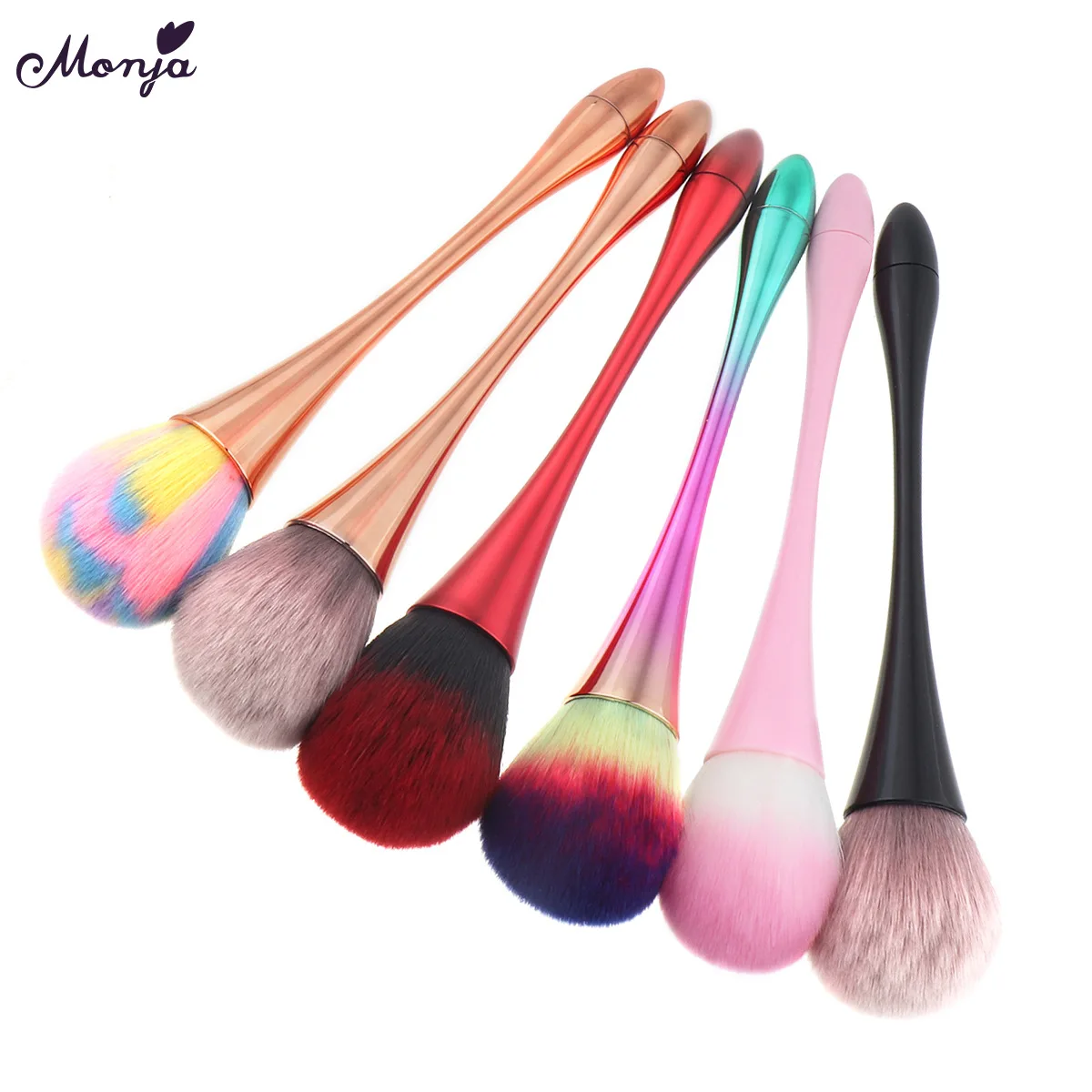 One small waist makeup brush brush nail brush dust brush cheek brush scattered paint
One small waist makeup brush brush nail brush dust brush cheek brush scattered paint