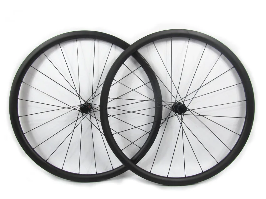 Farsports FSC38-CM-23 DT240 hub Clincher 38mm 23mm OEM hand build disc brake carbon clincher wheels
Farsports FSC38-CM-23 DT240 hub Clincher 38mm 23mm OEM hand build disc brake carbon clincher wheels