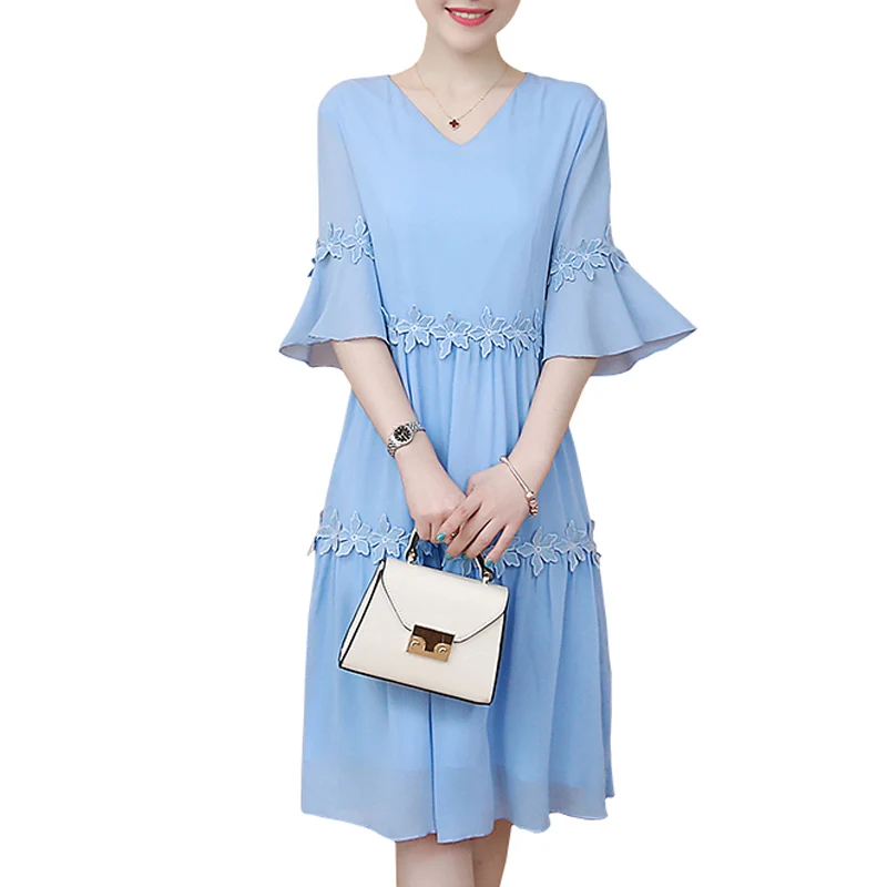 Summer Style Chiffon Dress Plus Size Feminino Mid-Length Flare Sleeve Flower Appliques Blue Yellow Dress To Party sukienki
Summer Style Chiffon Dress Plus Size Feminino Mid-Length Flare Sleeve Flower Appliques Blue Yellow Dress To Party sukienki