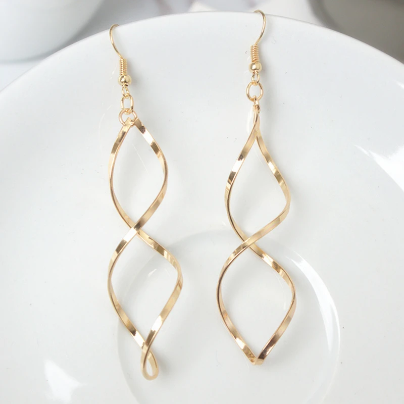 Fashion Double Loop Drop Earrings For Women Long Wave Dangle Earrings High Quality Statement Wedding Jewelry Wholesale
Fashion Double Loop Drop Earrings For Women Long Wave Dangle Earrings High Quality Statement Wedding Jewelry Wholesale