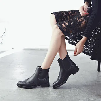 Women Chelsea Boots Classic Style Women Black Ankle Boots Flat Heels 3cm Slip-On Women Boots F685/F720
Women Chelsea Boots Classic Style Women Black Ankle Boots Flat Heels 3cm Slip-On Women Boots F685/F720