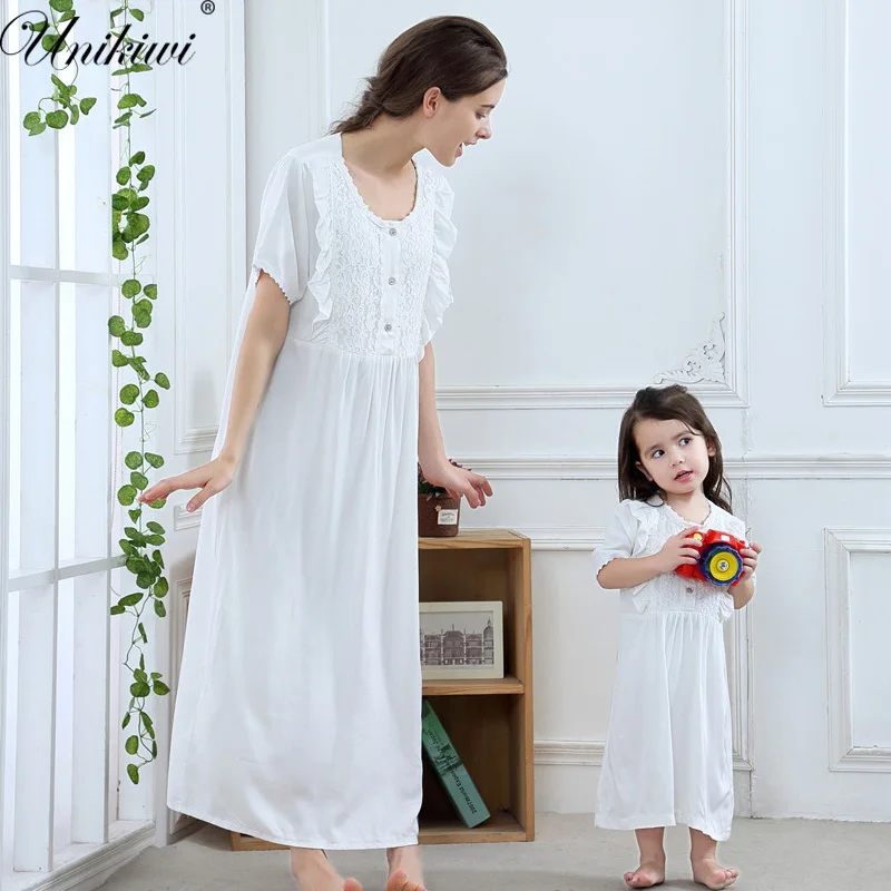Spring Mother&Daughter Lolita Dress Princess Sleepshirts Vintage Children's Girl's Nightgowns Nightdress Lounge Sleepwear K-012
Spring Mother&Daughter Lolita Dress Princess Sleepshirts Vintage Children's Girl's Nightgowns Nightdress Lounge Sleepwear K-012