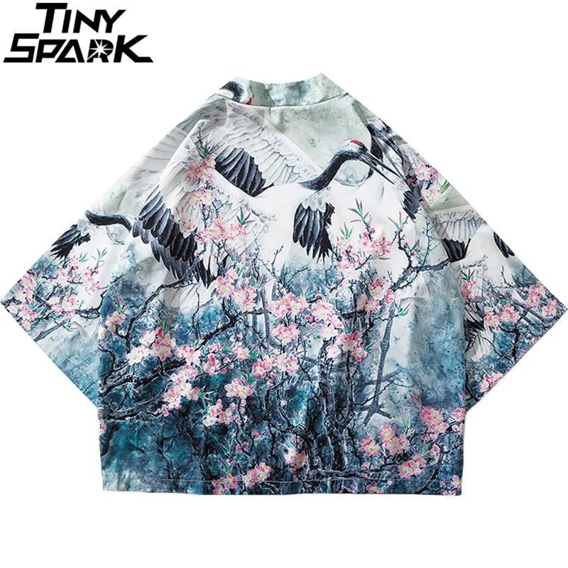 2019 Harajuku Kimono Jacket Japanese Hip Hop Men Streetwear Jacket Crane Floral Print Chinese Paint Summer Thin Gown Japan Style
2019 Harajuku Kimono Jacket Japanese Hip Hop Men Streetwear Jacket Crane Floral Print Chinese Paint Summer Thin Gown Japan Style