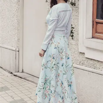 Spring and Autumn New Fairy Temperament V-neck Small Sexy Hollow Lace Flower Print Long Sleeve Big Swing Dress Women Maxi Dresse
Spring and Autumn New Fairy Temperament V-neck Small Sexy Hollow Lace Flower Print Long Sleeve Big Swing Dress Women Maxi Dresse