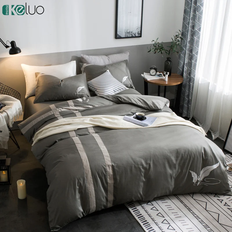 KELUO European Embroidery Gray Bedding Set Duvet Cover Set 100% Cotton Bed Set With Flat Sheet Silver striped feather
KELUO European Embroidery Gray Bedding Set Duvet Cover Set 100% Cotton Bed Set With Flat Sheet Silver striped feather