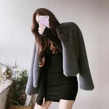 High Quality Woman 2018 New Korean fashion winter Loose Faux rabbit fur Coat Thick Warm Fur Top soft Coat Woman Faux Fur
High Quality Woman 2018 New Korean fashion winter Loose Faux rabbit fur Coat Thick Warm Fur Top soft Coat Woman Faux Fur