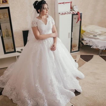 New Lace Tullle Ball Gown Modest Wedding Dresses With Cap Sleeves v Neck CountRY Western Bridal Gowns Custom Made
New Lace Tullle Ball Gown Modest Wedding Dresses With Cap Sleeves v Neck CountRY Western Bridal Gowns Custom Made