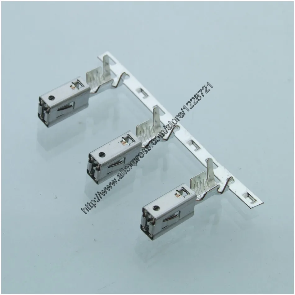 100Pcs 000979243E UNSEALED 2.5mm Crimp terminal for AMP Tyco TE Golf Passat VW Audi Skoda Power Timer Kabel automotive connector
100Pcs 000979243E UNSEALED 2.5mm Crimp terminal for AMP Tyco TE Golf Passat VW Audi Skoda Power Timer Kabel automotive connector