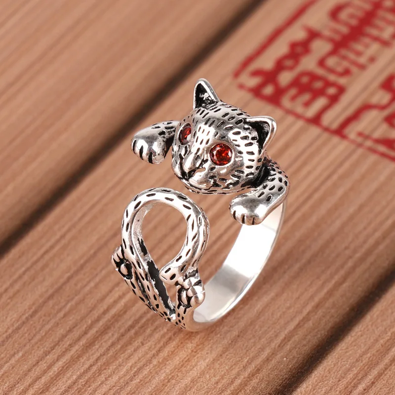 Simple Real 925 Sterling Silver Red Eye Cat Big Rings For Women Ladies Statement Jewelry Wedding Ring anillos anelli bague femme
Simple Real 925 Sterling Silver Red Eye Cat Big Rings For Women Ladies Statement Jewelry Wedding Ring anillos anelli bague femme