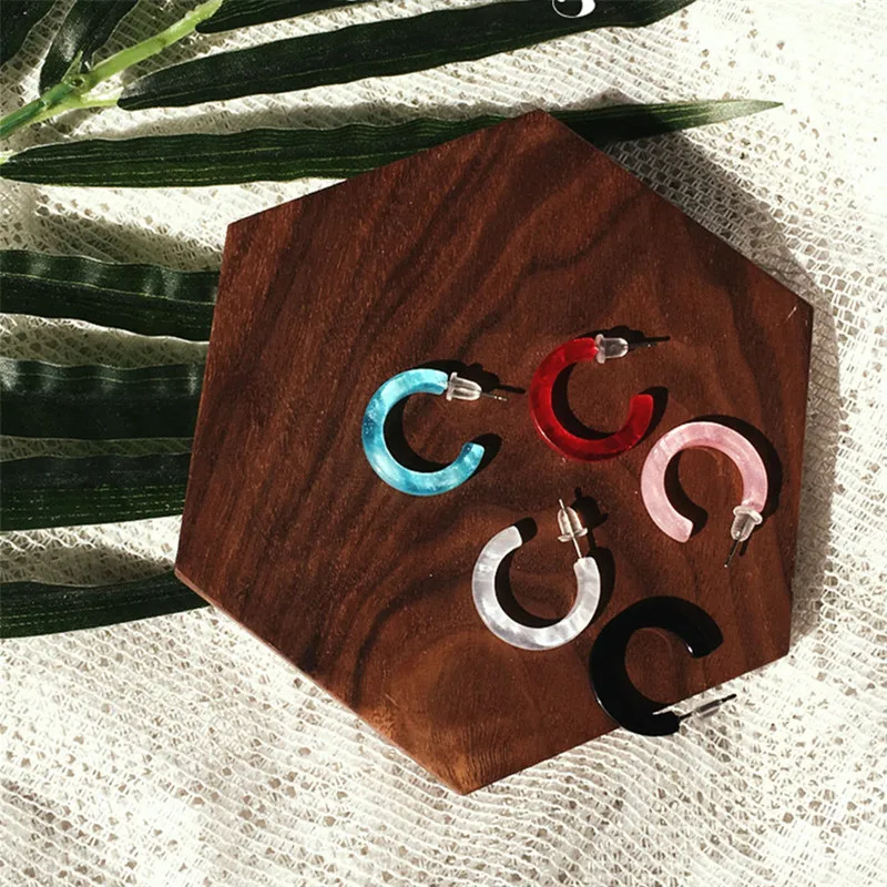 European Fashion Romantic Joyas Women Accessories Earrings Boucle Oreille Plastic Annilos Shaped Pendant Ornament Drop Earring
European Fashion Romantic Joyas Women Accessories Earrings Boucle Oreille Plastic Annilos Shaped Pendant Ornament Drop Earring