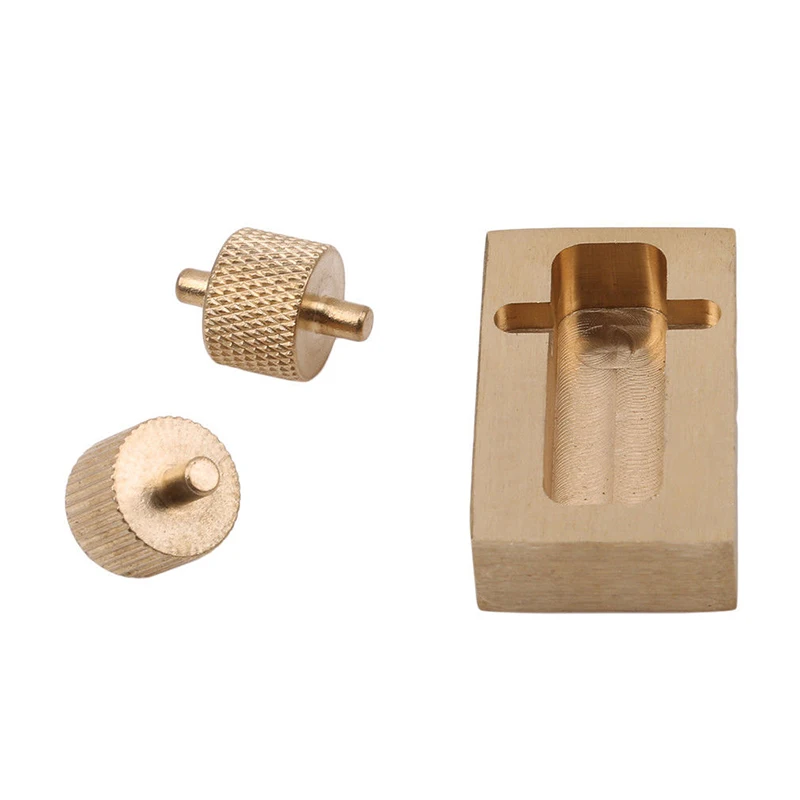 1 set Dye Box Bucket DIY Carving Tools Leather Edge Dye Oil Sewing DIY Hand Sewing Tool with 2 Rollers Mini Side Oil Hopper Box
1 set Dye Box Bucket DIY Carving Tools Leather Edge Dye Oil Sewing DIY Hand Sewing Tool with 2 Rollers Mini Side Oil Hopper Box