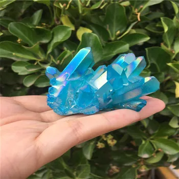 80gNatural and beautiful blue quartz crystal variety 
80gNatural and beautiful blue quartz crystal variety