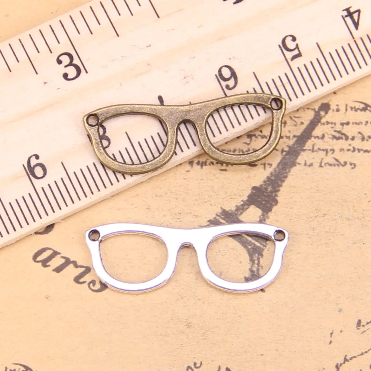 10pcs Jewelry Charms glasses sunglasses 29x10mm Antique Silver Plated Pendants Making DIY Handmade Tibetan Silver Jewelry
10pcs Jewelry Charms glasses sunglasses 29x10mm Antique Silver Plated Pendants Making DIY Handmade Tibetan Silver Jewelry