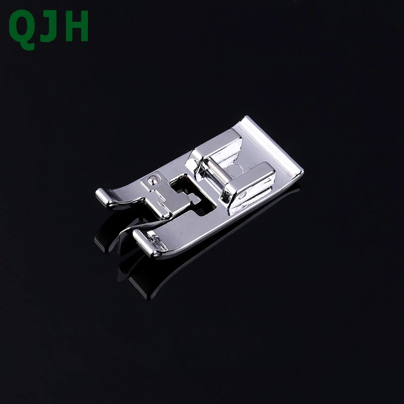 Multi-functional household electric sewing machine lock edge presser foot accessories 7310C fit for Singer,Janome,Brother,Feiyue
Multi-functional household electric sewing machine lock edge presser foot accessories 7310C fit for Singer,Janome,Brother,Feiyue