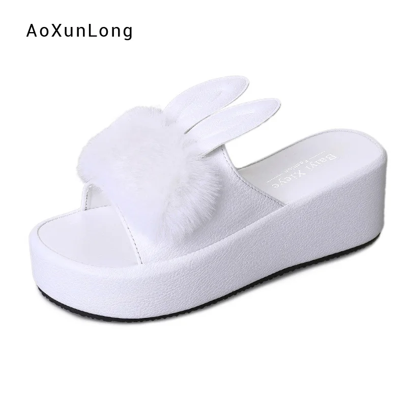 2019 Summer Sweet Women's Slippers Rabbit Hair Soft Plush Big Ears Casual Sandals Fashion Thick Heel Ladies Non-slip Slippers
2019 Summer Sweet Women's Slippers Rabbit Hair Soft Plush Big Ears Casual Sandals Fashion Thick Heel Ladies Non-slip Slippers