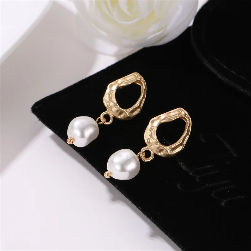 Vintage Irregular freshwater pearl earrings for women Earrings geometric Bohemia Natural pearl earrings wedding jewelry gift H89
Vintage Irregular freshwater pearl earrings for women Earrings geometric Bohemia Natural pearl earrings wedding jewelry gift H89