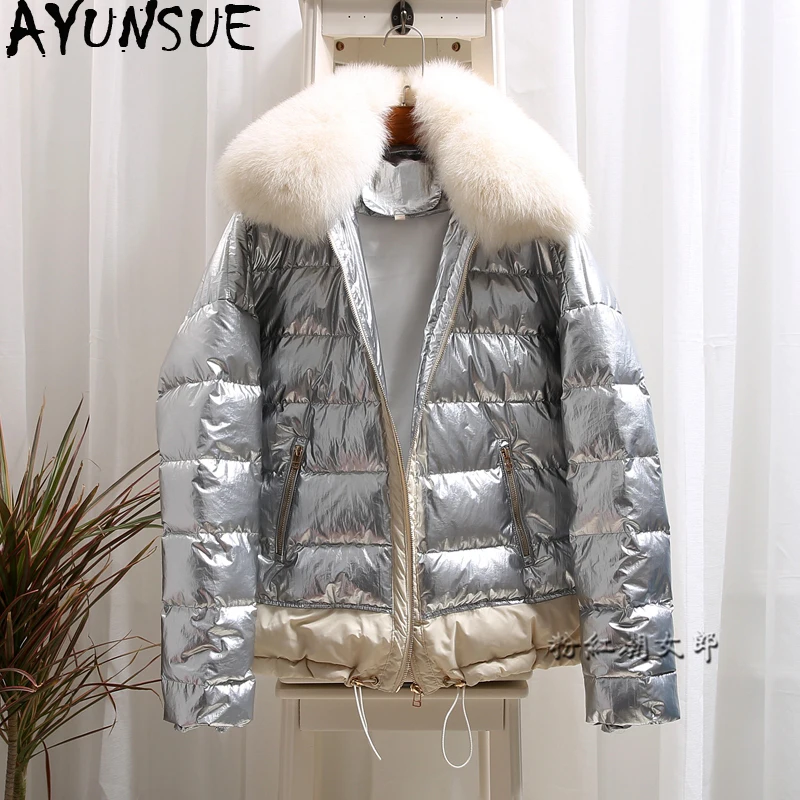 AYUSNUE 2019 Women's Down Jacket Winter Silver Bright Coat Big Fox Fur Collar Short Duck Down Jacket Women Warm Coats KJ2547
AYUSNUE 2019 Women's Down Jacket Winter Silver Bright Coat Big Fox Fur Collar Short Duck Down Jacket Women Warm Coats KJ2547