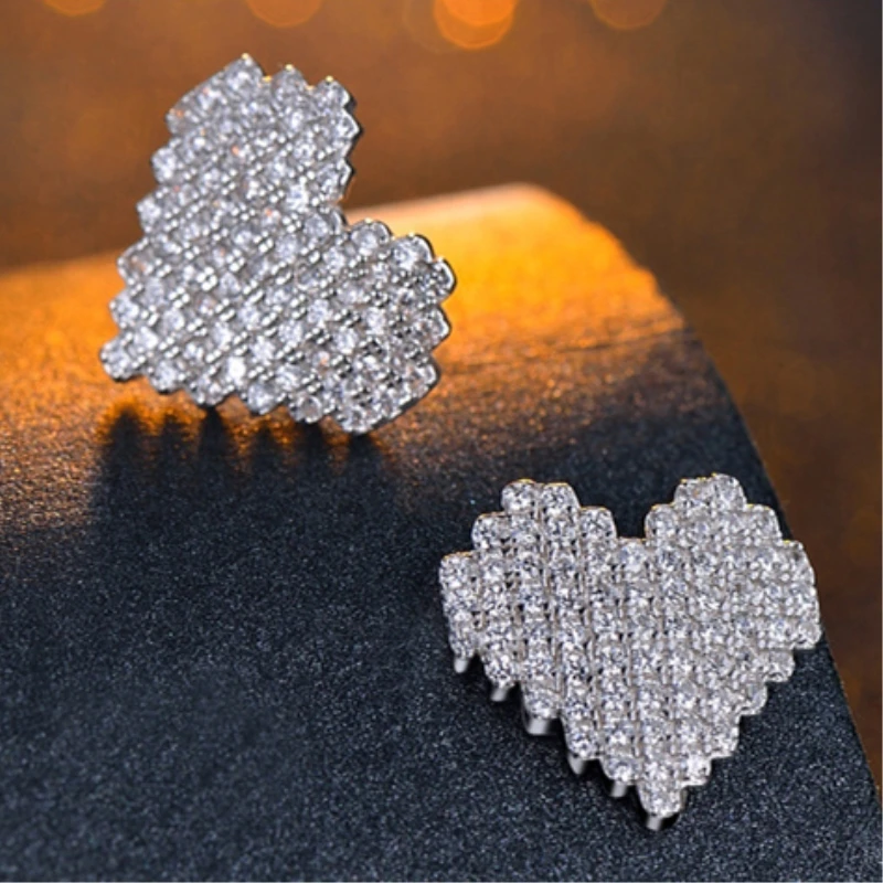 Heart Rhinestone Elegant Exquisite 925 Sterling Silver Temperament Personality Trendy Female Stud Earrings SEA230
Heart Rhinestone Elegant Exquisite 925 Sterling Silver Temperament Personality Trendy Female Stud Earrings SEA230