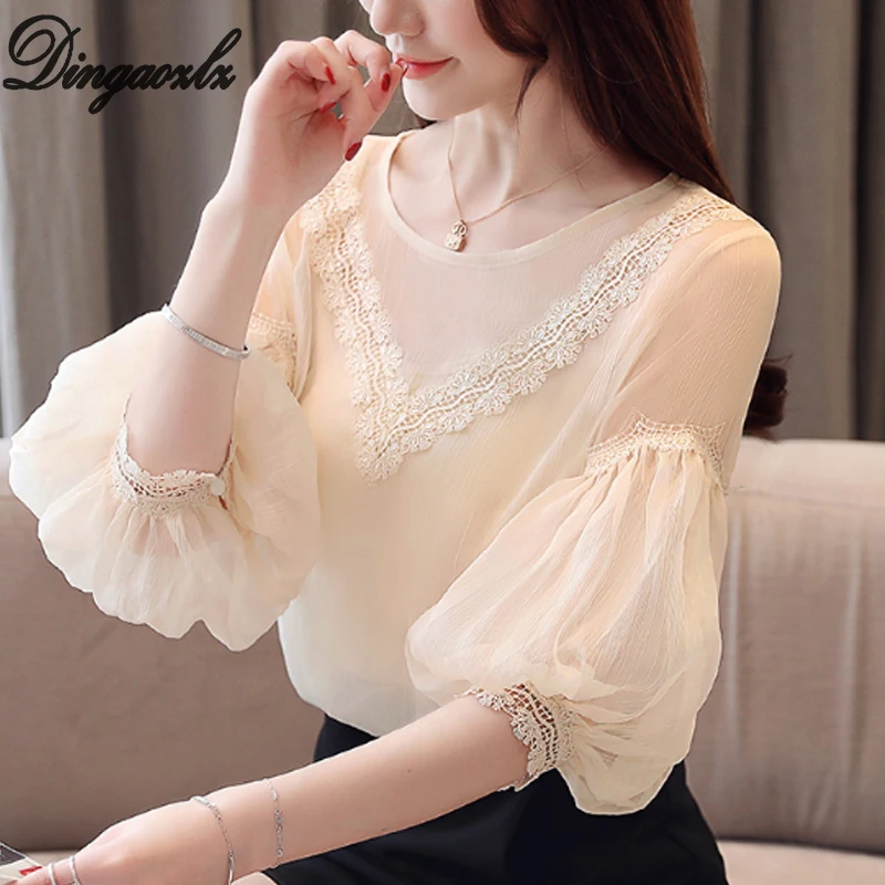 Dingaozlz Summer Women shirt 2019 New White Chiffon blouse Female Patchwork Lantern Sleeve Lace Top Blusa
Dingaozlz Summer Women shirt 2019 New White Chiffon blouse Female Patchwork Lantern Sleeve Lace Top Blusa