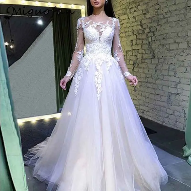 Miguofan Maxi Dress Women Ball Gown White Lace Sexy Robe Femme Summer Long Dress Plus Size Dresses Woman Party Night 2019
Miguofan Maxi Dress Women Ball Gown White Lace Sexy Robe Femme Summer Long Dress Plus Size Dresses Woman Party Night 2019