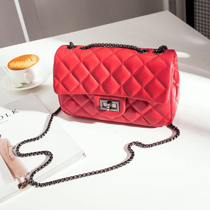 KYYSLO Simple Locking rhombic chain small square bag female Korean version of wild Fashion shoulder messenger bags womens
KYYSLO Simple Locking rhombic chain small square bag female Korean version of wild Fashion shoulder messenger bags womens