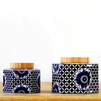 Jingdezhen blue and white porcelain pottery jar sealed tea pot storage tank blue and white glaze large pot household decora
Jingdezhen blue and white porcelain pottery jar sealed tea pot storage tank blue and white glaze large pot household decora