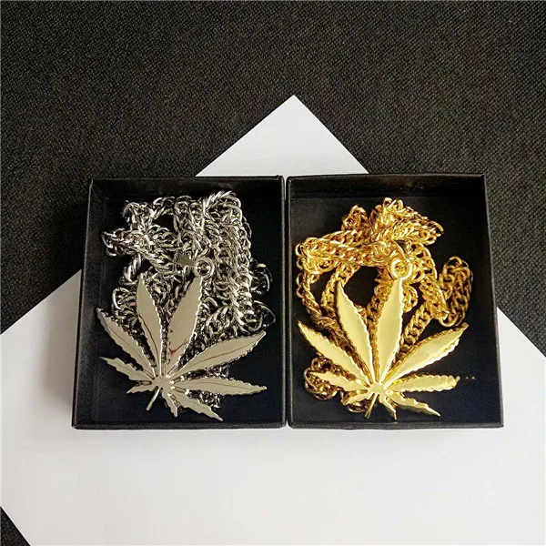 Men's Long Maple Leaf Necklace for Men Fashion Jewelry in Gold and Silver 30 Inches
Men's Long Maple Leaf Necklace for Men Fashion Jewelry in Gold and Silver 30 Inches