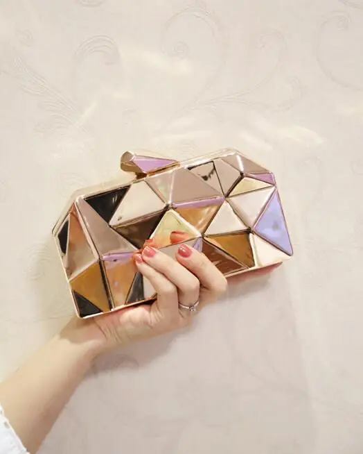 2019 Handbags Women Metal Clutches Top Quality Hexagon Mini Party Black Evening Purse Silver Bags Gold Box Clutch
2019 Handbags Women Metal Clutches Top Quality Hexagon Mini Party Black Evening Purse Silver Bags Gold Box Clutch