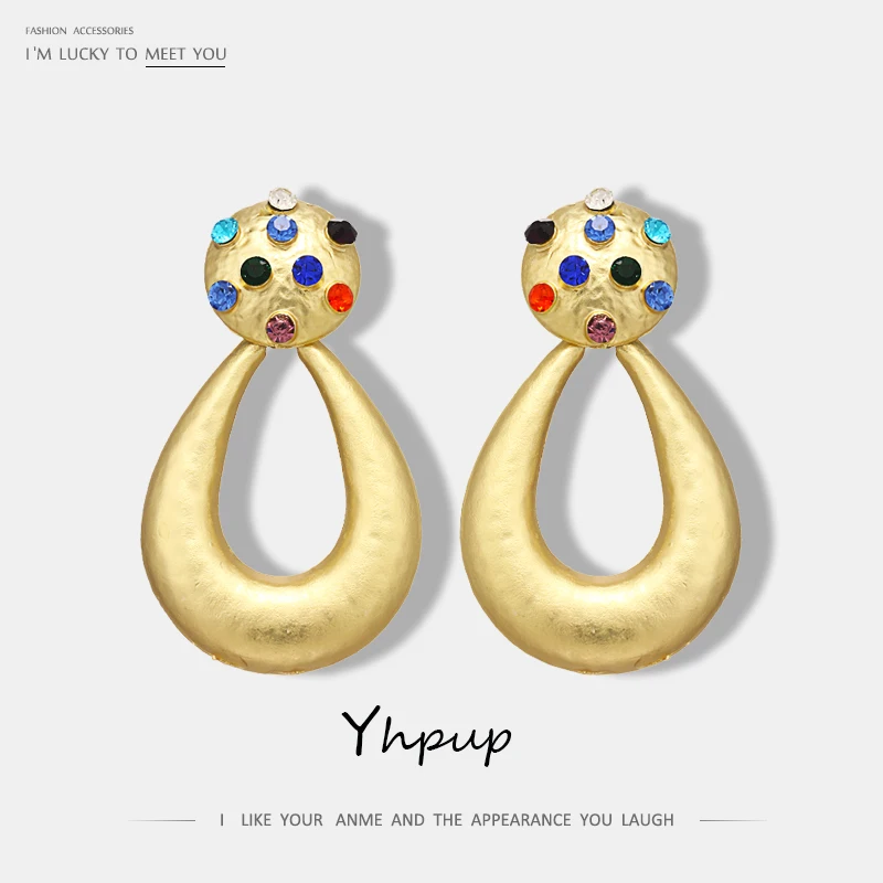 Yhpup New Charm Trendy Brand Zinc Alloy Geometric Dangle Earrings Colorful Rhinestone Hollow Earrings Women Party Jewelry Gift
Yhpup New Charm Trendy Brand Zinc Alloy Geometric Dangle Earrings Colorful Rhinestone Hollow Earrings Women Party Jewelry Gift