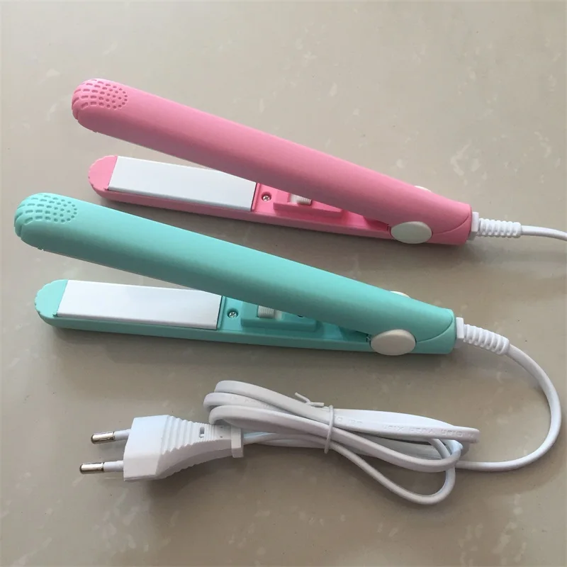 2019 New Professional Hair Straightener Mini Travel Ceramic Straightening Irons Blue Hair Flat Iron With Free EU Adapter
2019 New Professional Hair Straightener Mini Travel Ceramic Straightening Irons Blue Hair Flat Iron With Free EU Adapter