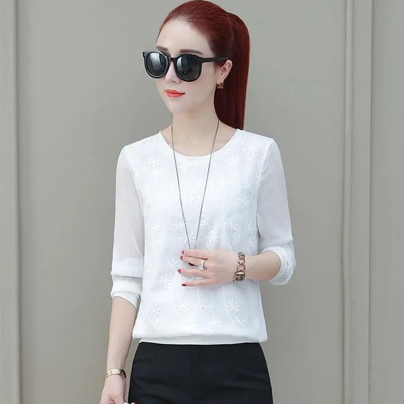 Women Spring Autumn Style Lace Blouses Shirts Lady Casual Long Sleeve Embroidery O-Neck White Blusas Tops DF2679
Women Spring Autumn Style Lace Blouses Shirts Lady Casual Long Sleeve Embroidery O-Neck White Blusas Tops DF2679
