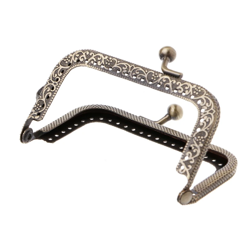 NoEnName_Null High Quality Metal 1 PC Metal Frame Kiss Clasp Arch For Coin Purse Bag Accessories DIY Bronze 8.5 cm
NoEnName_Null High Quality Metal 1 PC Metal Frame Kiss Clasp Arch For Coin Purse Bag Accessories DIY Bronze 8.5 cm