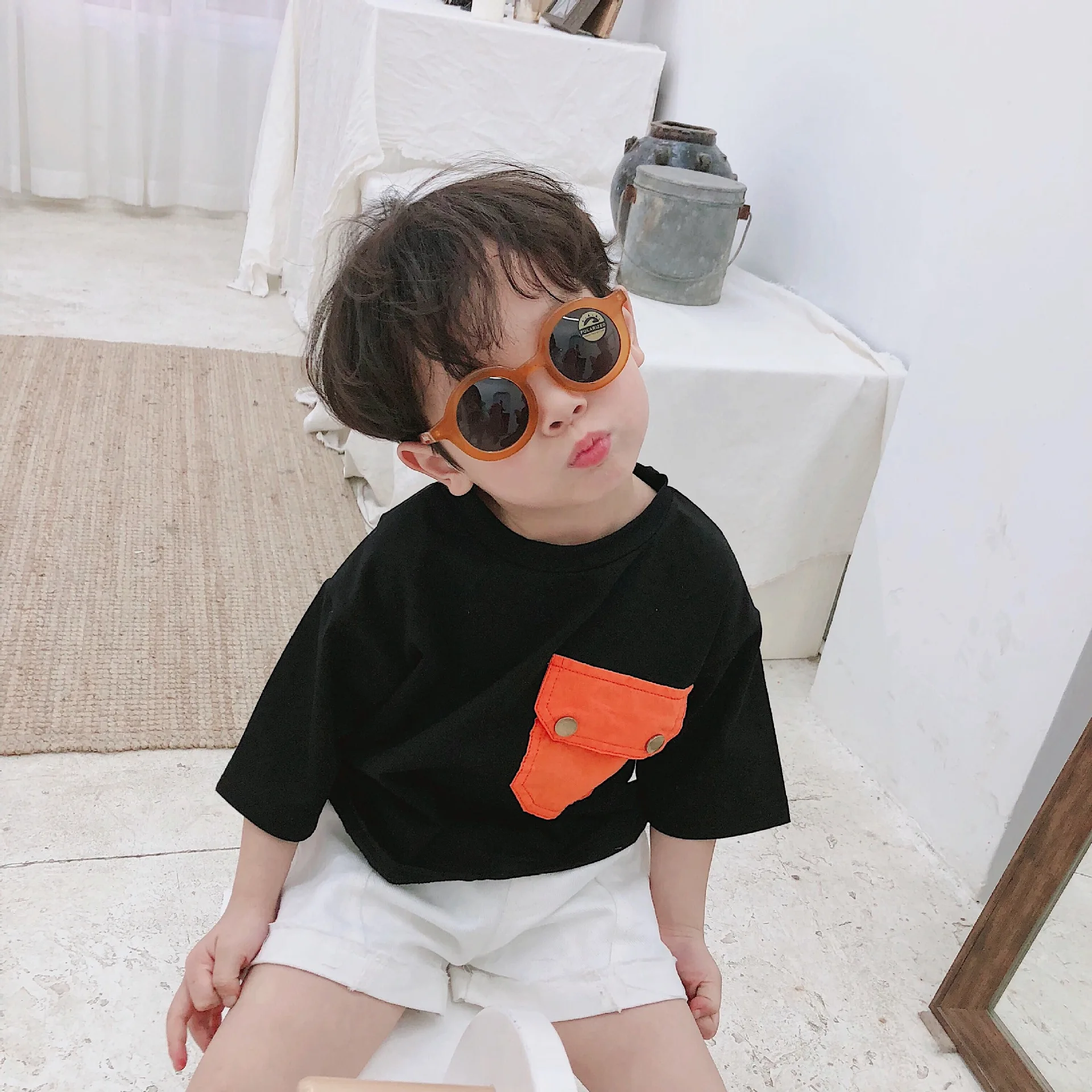 Korean style Summer 2019 kids cotton casual Tees 1-6 years big pocket all-match T shirts children clothes
Korean style Summer 2019 kids cotton casual Tees 1-6 years big pocket all-match T shirts children clothes