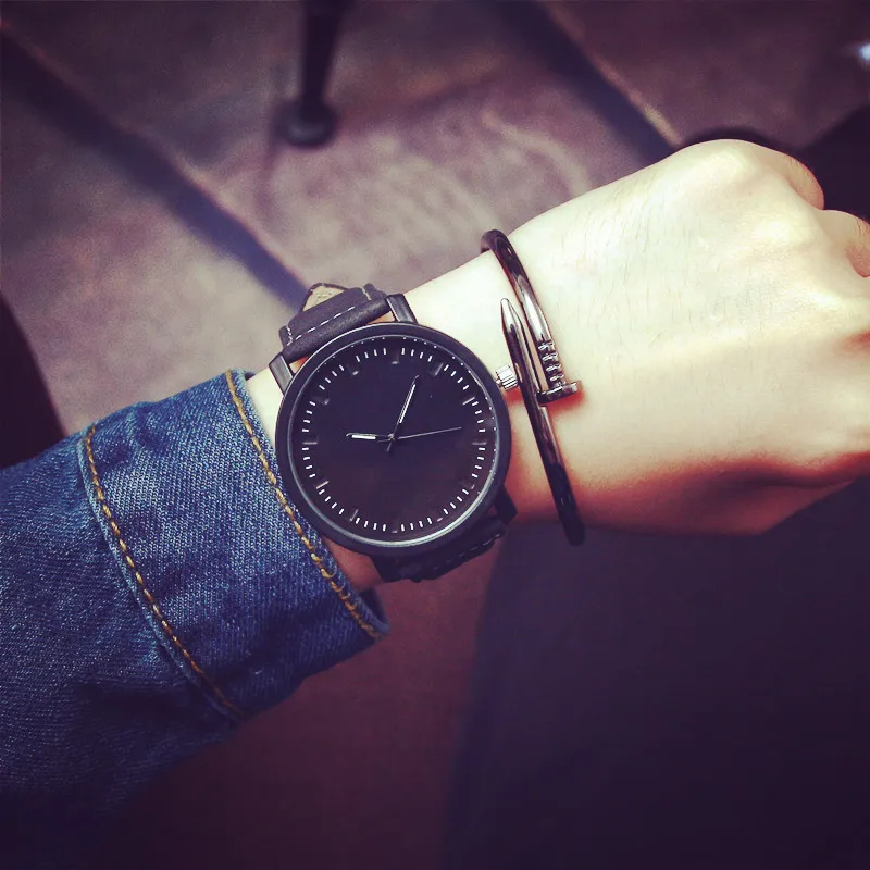 2018 New Brand Casual Men's Watches Leather Waterproof Fashion Style Big Dail Quartz Watch Men Sport Military Wristwatch
2018 New Brand Casual Men's Watches Leather Waterproof Fashion Style Big Dail Quartz Watch Men Sport Military Wristwatch