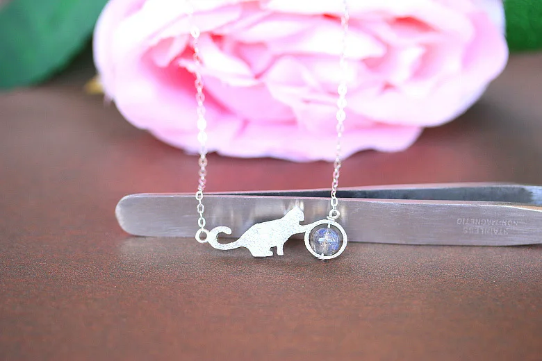 CHP20 woman fashion fine jewelry,the cute cat pays with ball pendant,925 silver necklace for beloved girl
CHP20 woman fashion fine jewelry,the cute cat pays with ball pendant,925 silver necklace for beloved girl