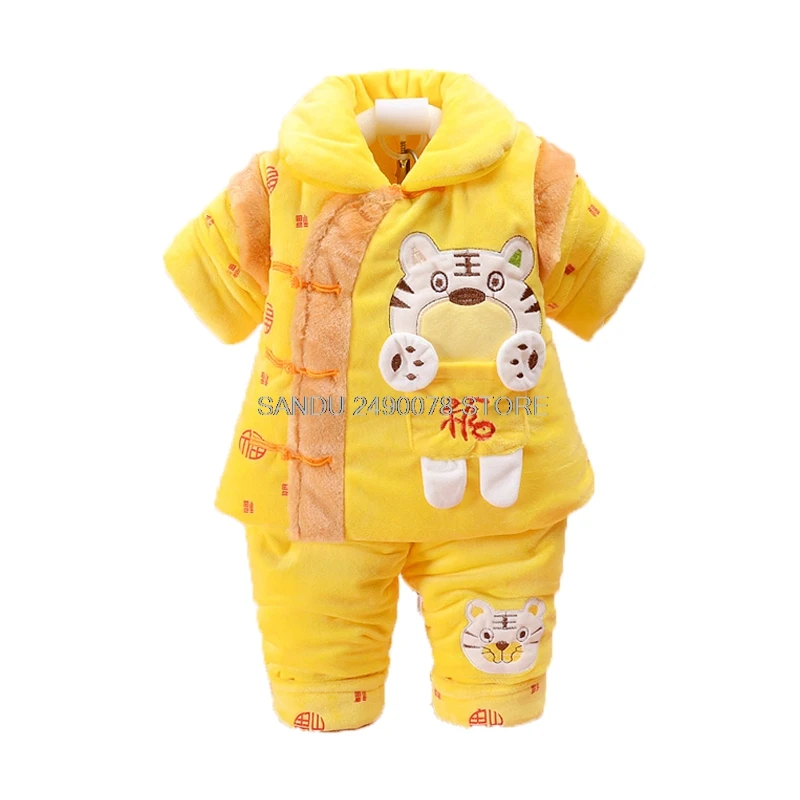 Newborn baby New Year winter cotton-padded clothes Boy and girl jumpsuits Chinese style Christmas Thick climbing suit
Newborn baby New Year winter cotton-padded clothes Boy and girl jumpsuits Chinese style Christmas Thick climbing suit