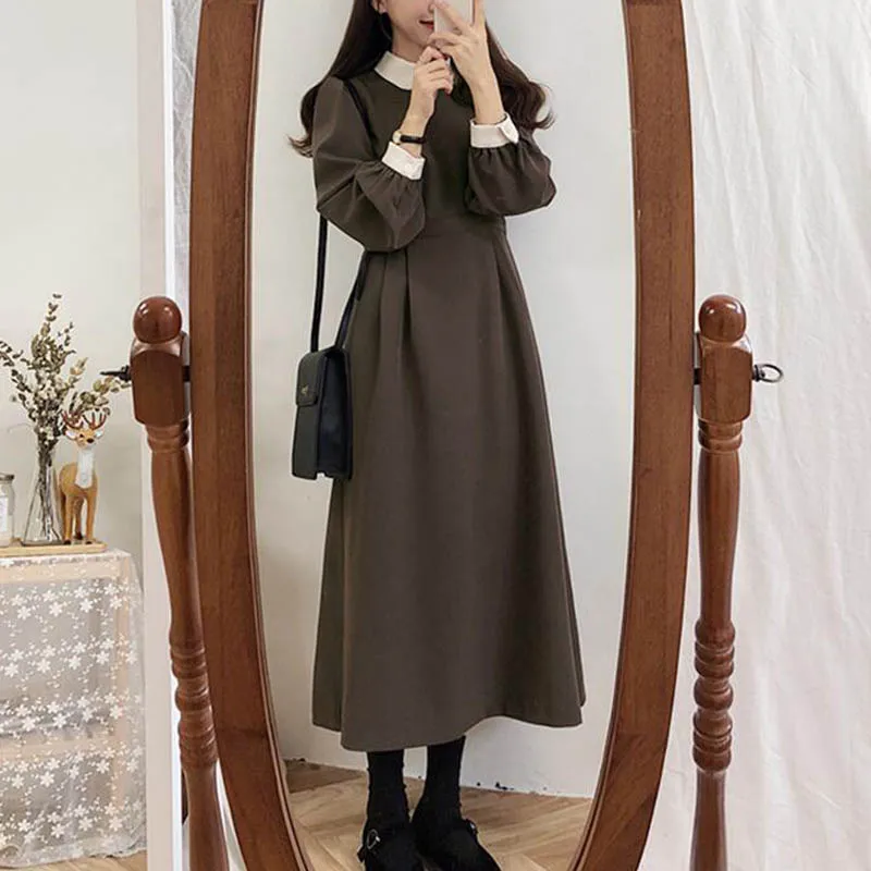 NORMOV Fashion Women Autumn Winter Long Hot Dress Solid Color A Line Patchwork Vintage Waist Peter Pan Colla Mid Calf Dress
NORMOV Fashion Women Autumn Winter Long Hot Dress Solid Color A Line Patchwork Vintage Waist Peter Pan Colla Mid Calf Dress