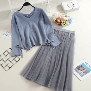 2019 new women 2 pieces skirts sets v-neck knitted pink sweaters and gauze skirts lady elegant sweet skirts suits top quality
2019 new women 2 pieces skirts sets v-neck knitted pink sweaters and gauze skirts lady elegant sweet skirts suits top quality